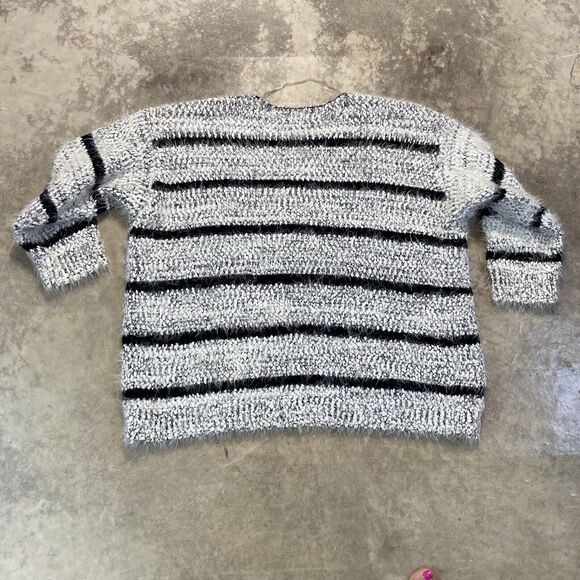Calvin Klein Sweater Womens 2X White Black Striped Fuzzy Cozycore Loungewear - Picture 4 of 6